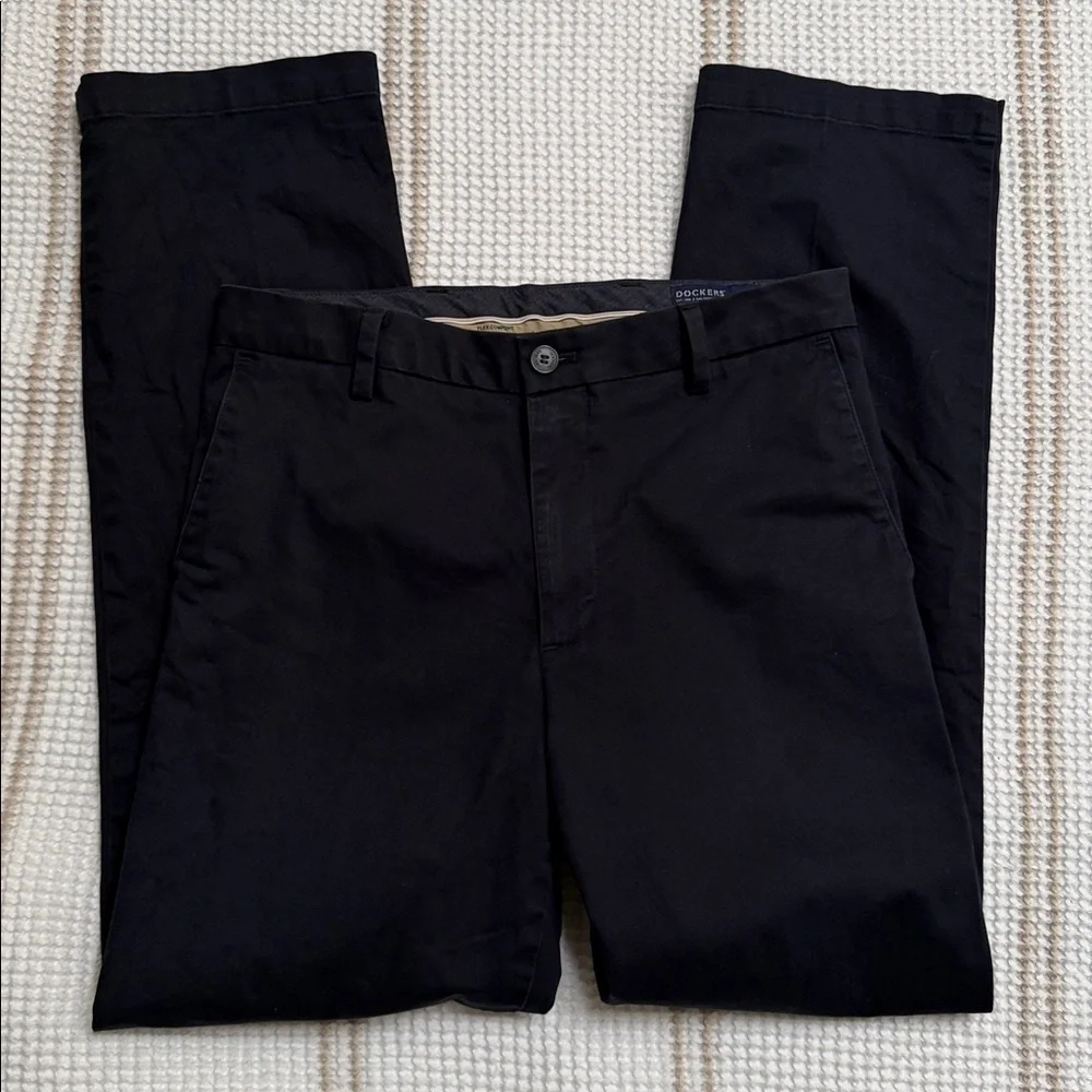 Dockers Men’s Classic Fit